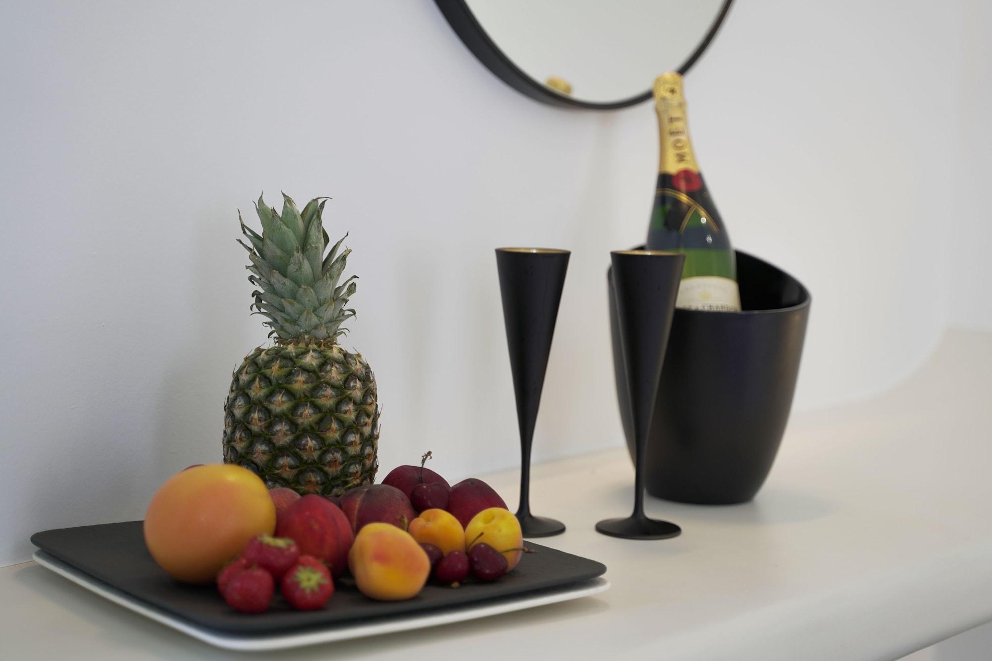 Kamári King'S Suites מראה חיצוני תמונה
